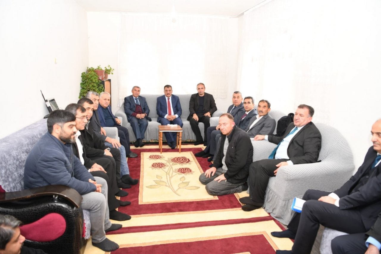 Başkan Gürkan, Akçadağ’da muhtarlar ile bir araya geldi