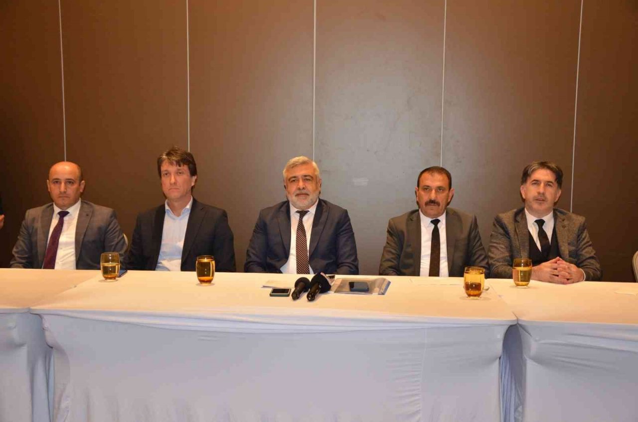 Dicle Elektrik’ten çiftçilere uyarı: “Borcunu ödemeyen çiftçilere enerji yok”