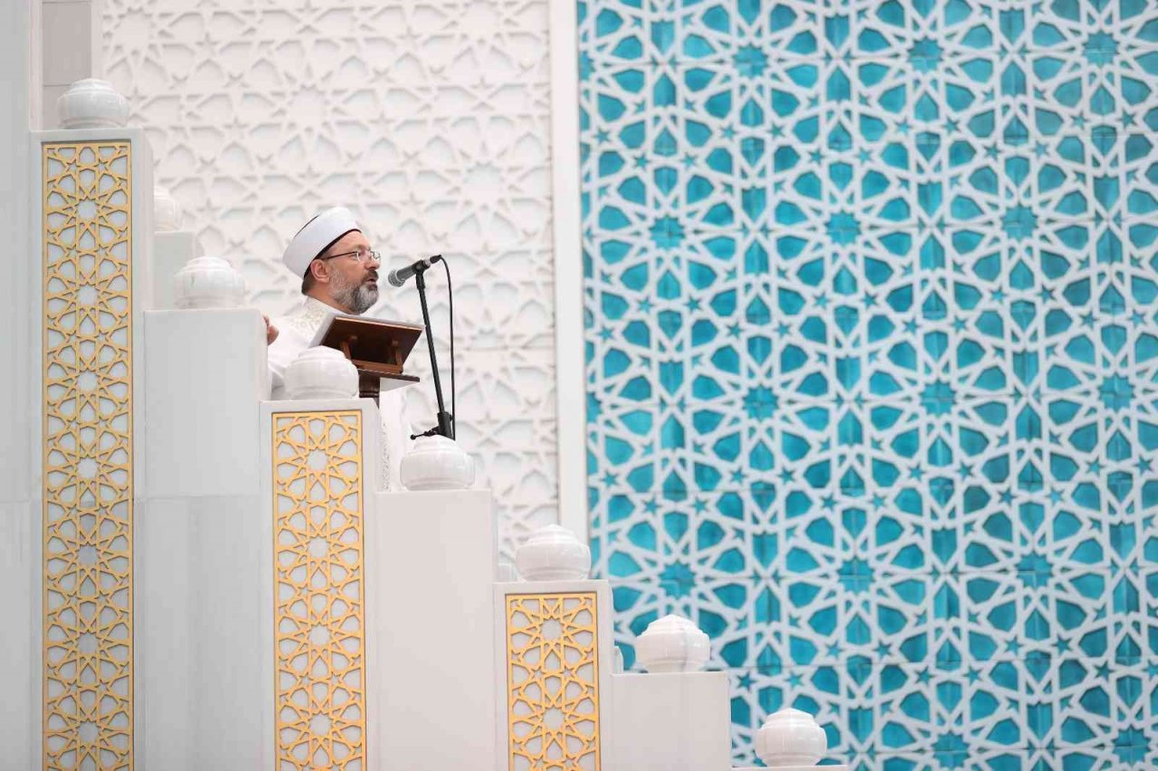 Diyanet İşleri Başkanı Erbaş: "Her türlü ihmal ve istismara karşı hep birlikte mücadele edelim"