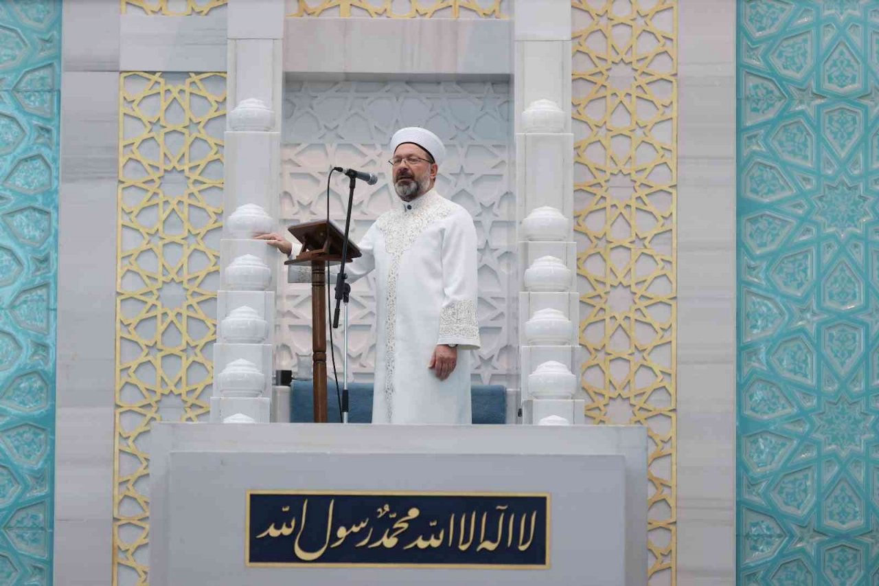 Diyanet İşleri Başkanı Erbaş: "Her türlü ihmal ve istismara karşı hep birlikte mücadele edelim"