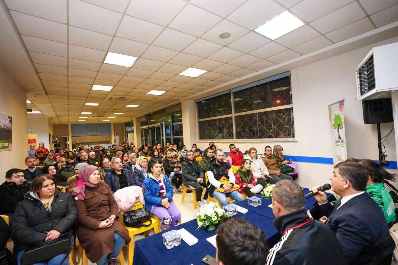 Fadıloğlu, geleceğin şampiyonları ile buluştu