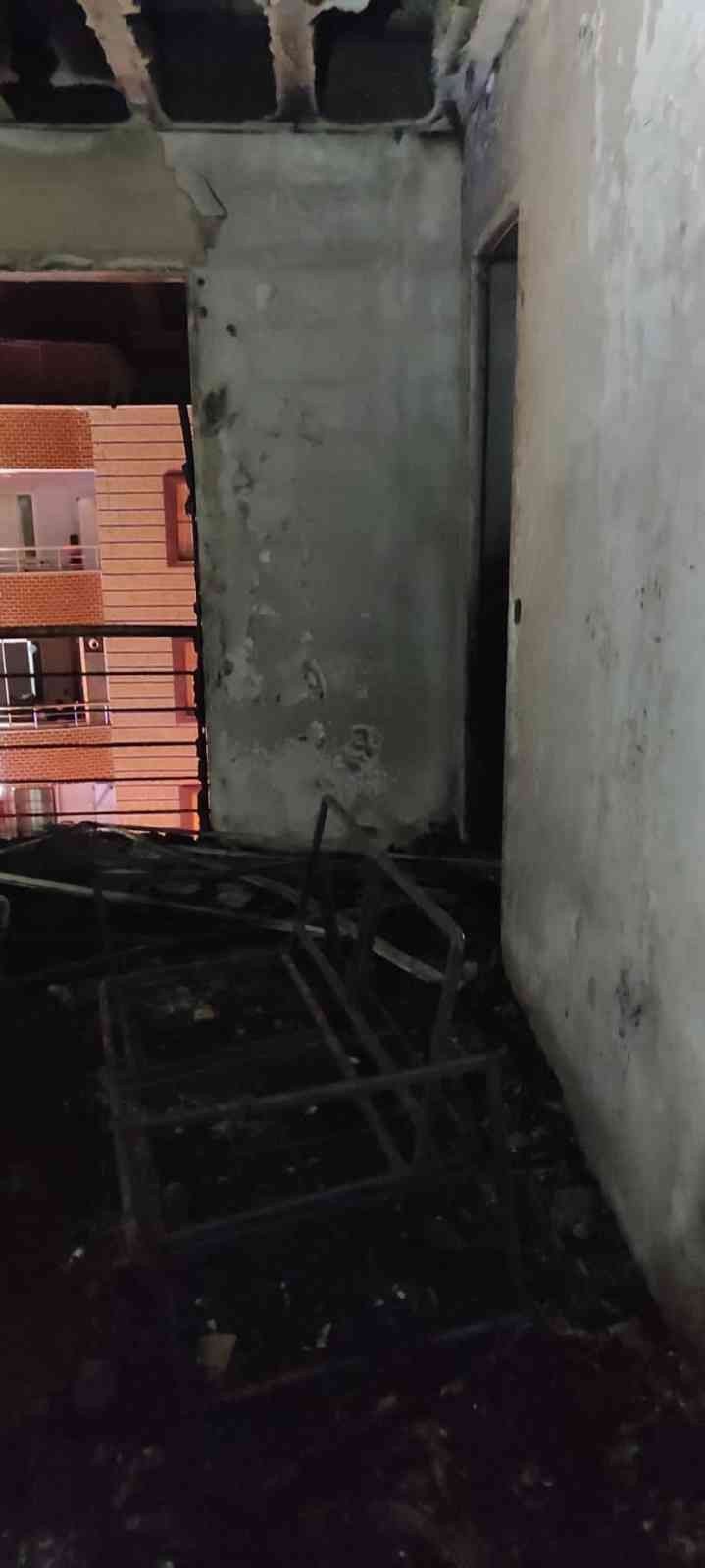 Hatay’da ev yangını: 1 ölü