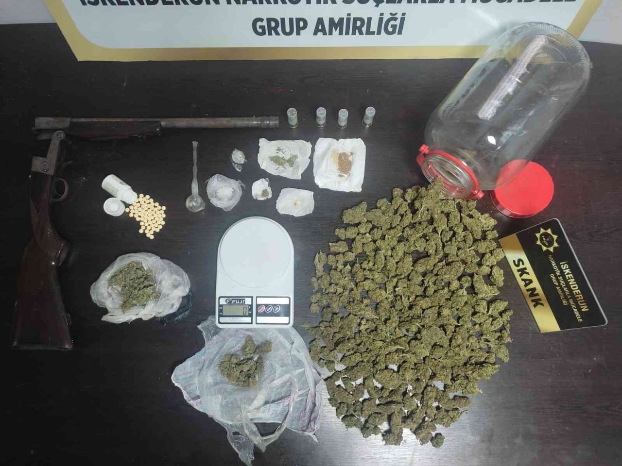 Hatay’da uyuşturucu operasyonu: 5 gözaltı