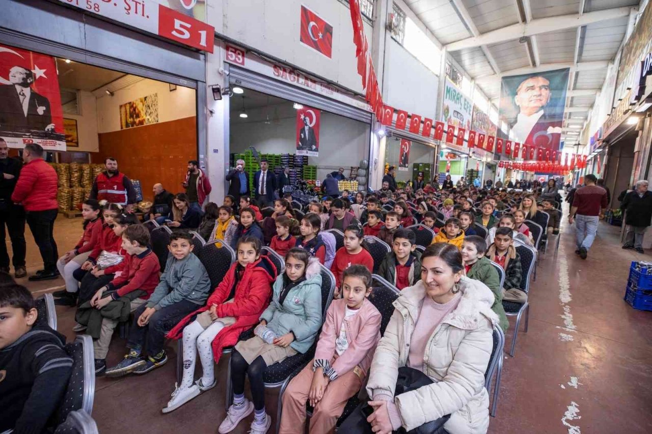 Başkan Soyer: “Yerli Malı Haftası nostalji değil, geleceğin inşasıdır”