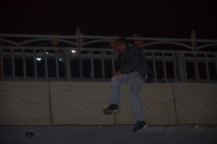 Kayseri’de intihara kalkışan şahsı polis ikna etti