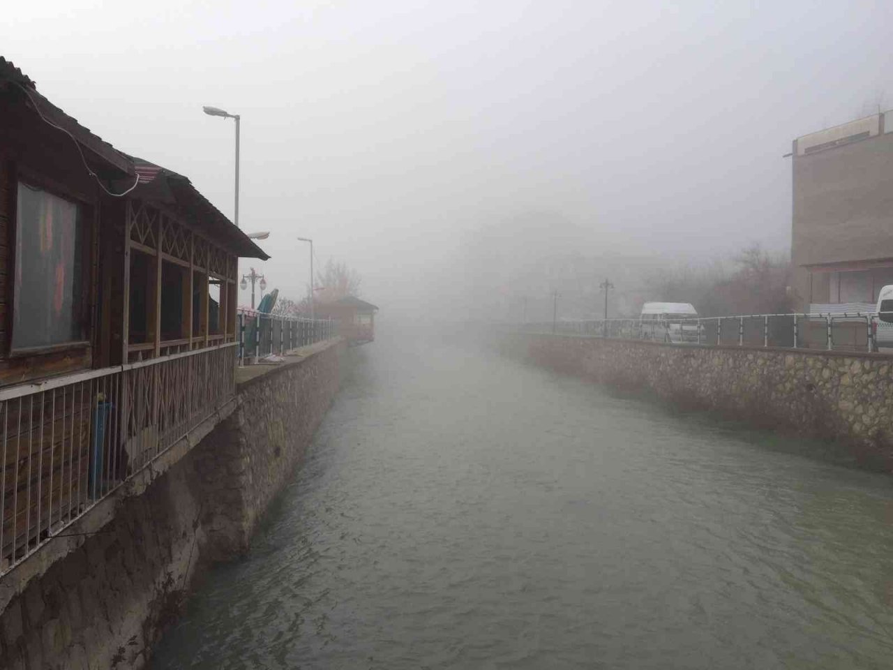 Darende’de sabah saatlerinde yoğun sis