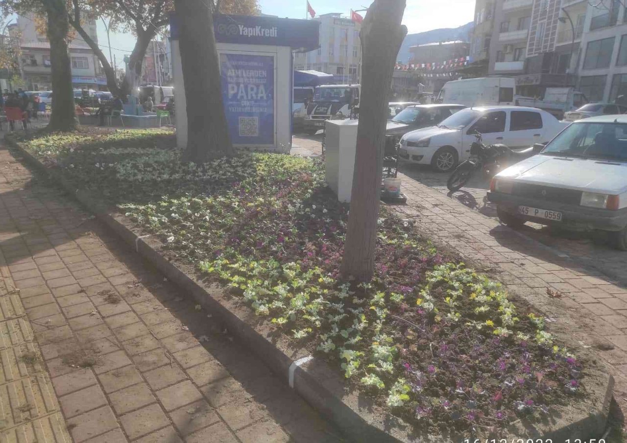 Gölmarmara’da çalışmalar devam ediyor