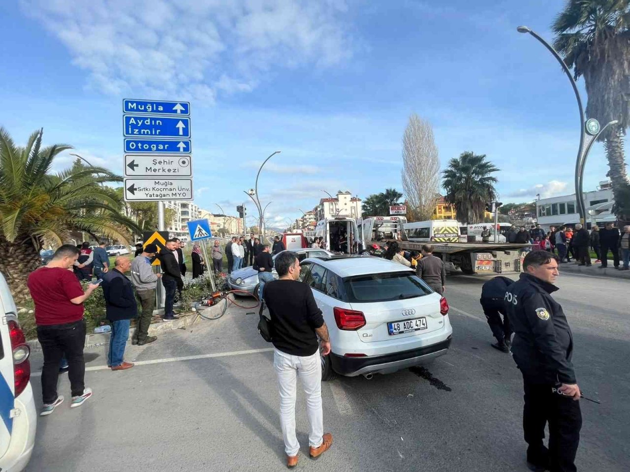 Kırmızı ışık ihlali kaza getirdi: 6 yaralı