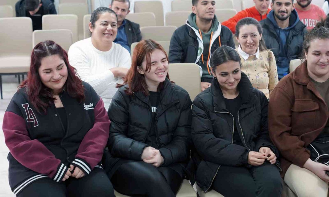 Başkan Uzundemir Üniversite gençliği ile bir araya geldi