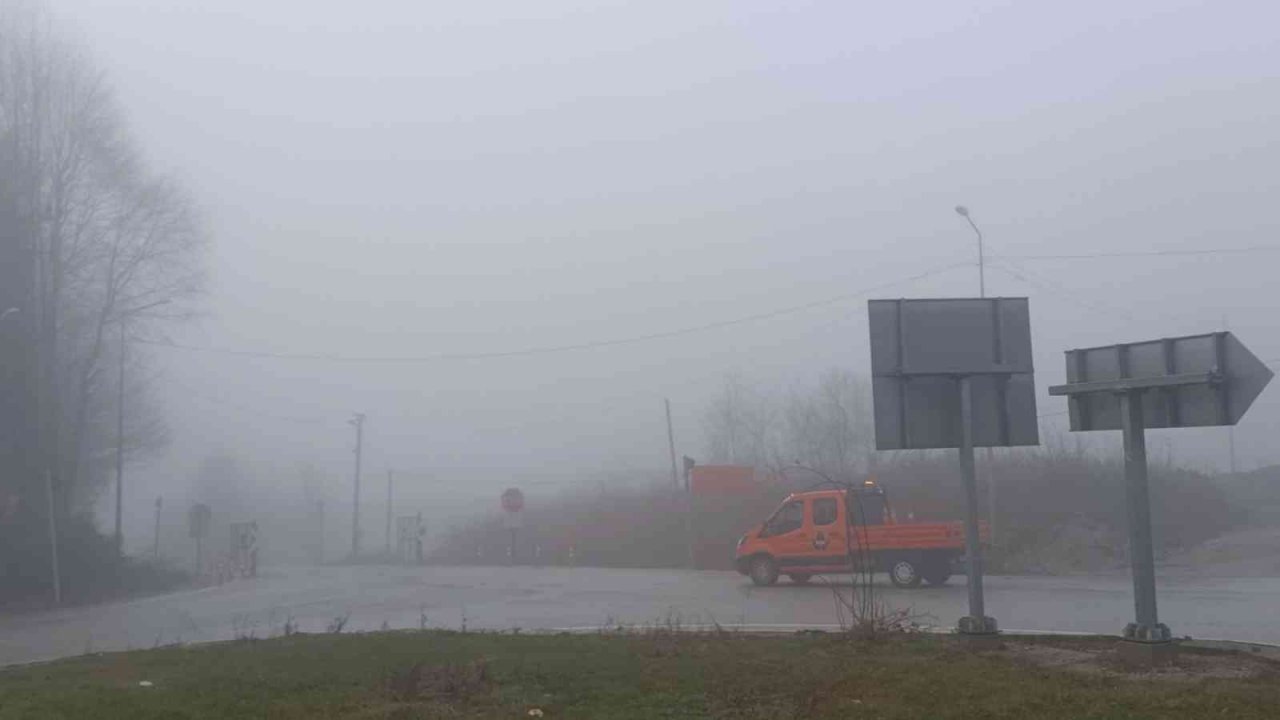 Bolu Dağı’nda sis sürücülere zor anlar yaşattı