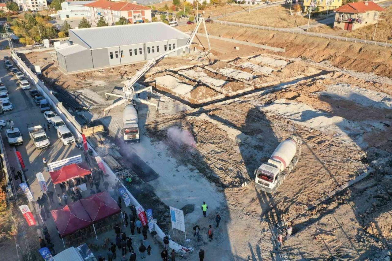 Başkan Çakın Uşak’ı spor üssüne çevirdi