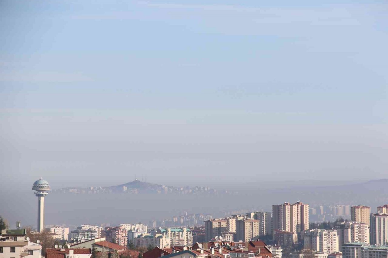 Başkentte karpostallık manzaralar oluşturan sis, havadan görüntülendi