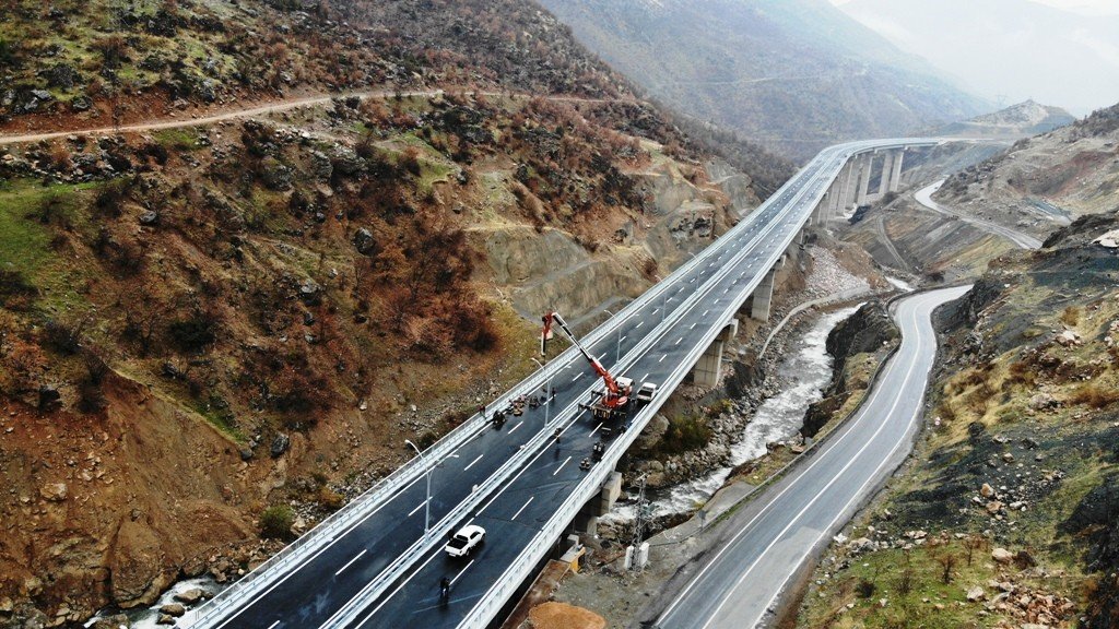 Mühendislik harikası ‘Bitlis Çayı Viyadüğü’ açılış için gün sayıyor