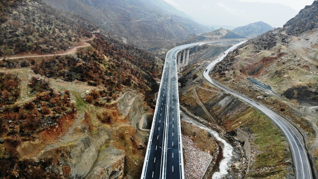 Mühendislik harikası ‘Bitlis Çayı Viyadüğü’ açılış için gün sayıyor