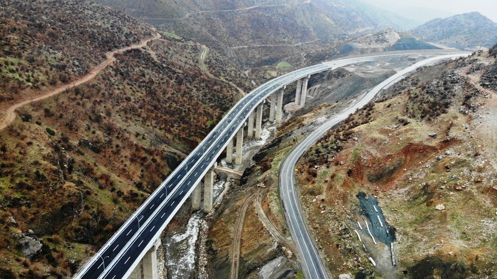 Mühendislik harikası ‘Bitlis Çayı Viyadüğü’ açılış için gün sayıyor