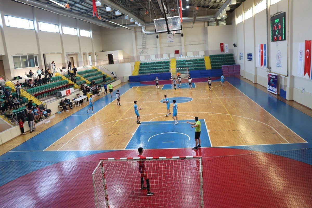 Bölge şampiyonasına katılmak için ter döktüler