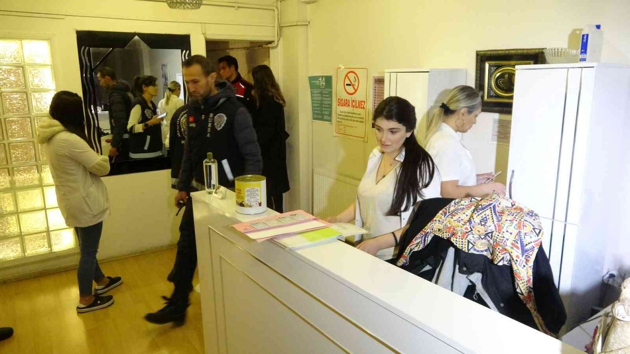 Bursa’da masaj salonlarına denetim yapıldı