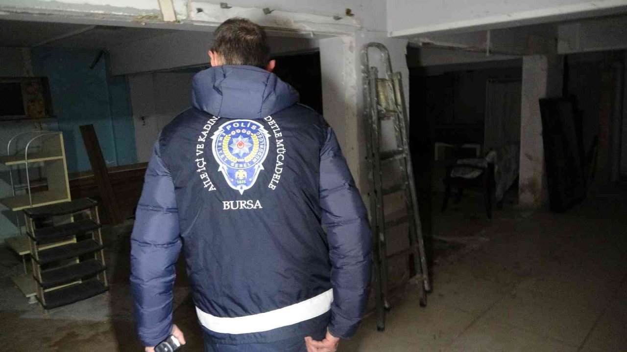 Bursa’da masaj salonlarına denetim yapıldı