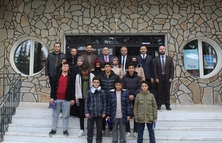 En güzel ezanı okudular, ödülleri aldılar