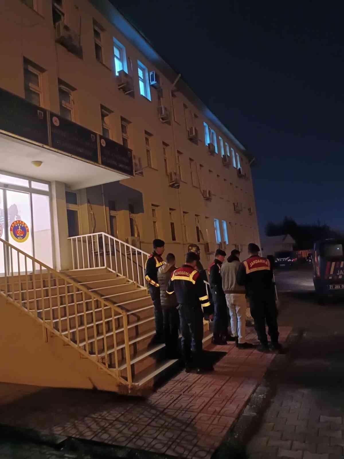 Diyarbakır’da Kamu kurumlarına dadanan hırsızlar JASAT tarafından yakalandı