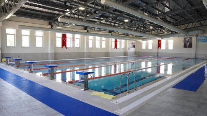 Düzce’ye yarı olimpik yüzme havuzu