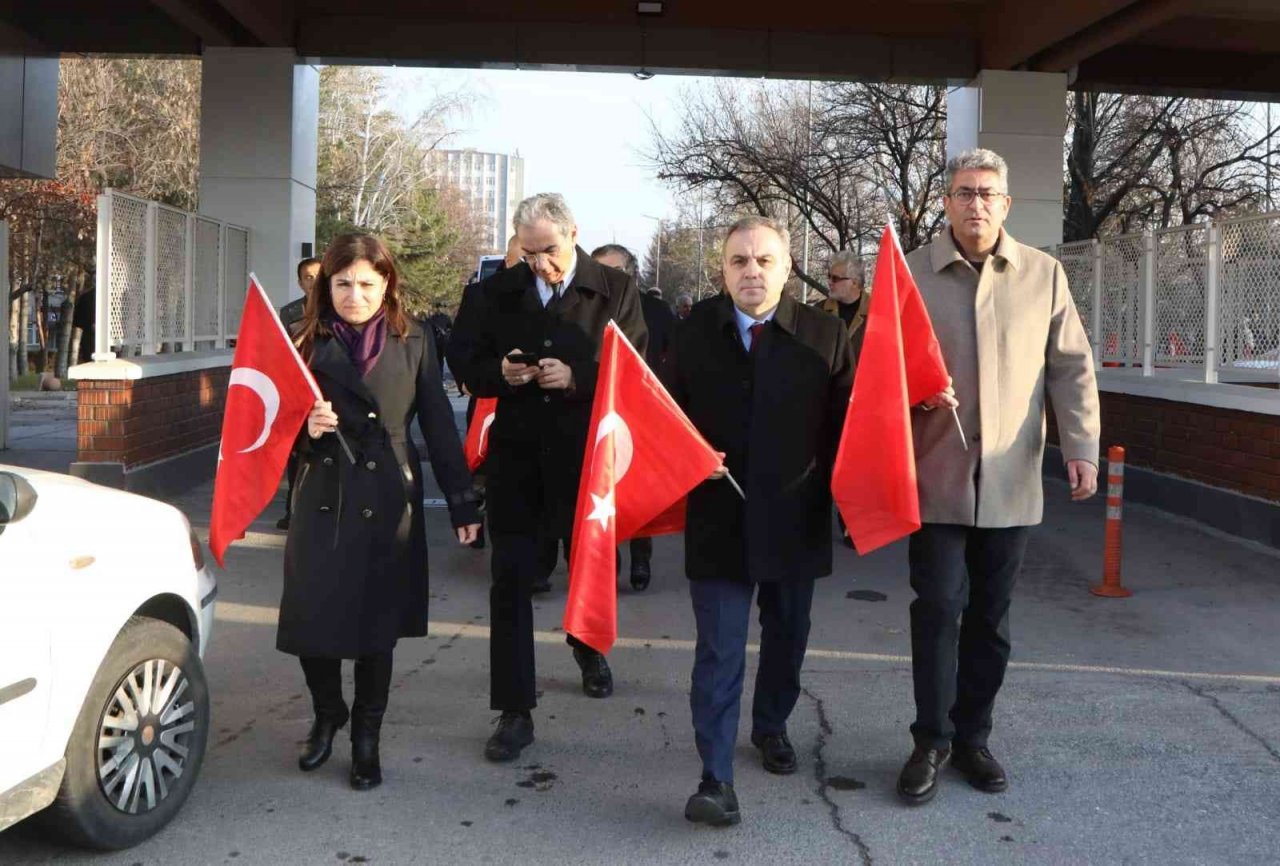 ERÜ, 17 Aralık şehitlerini andı