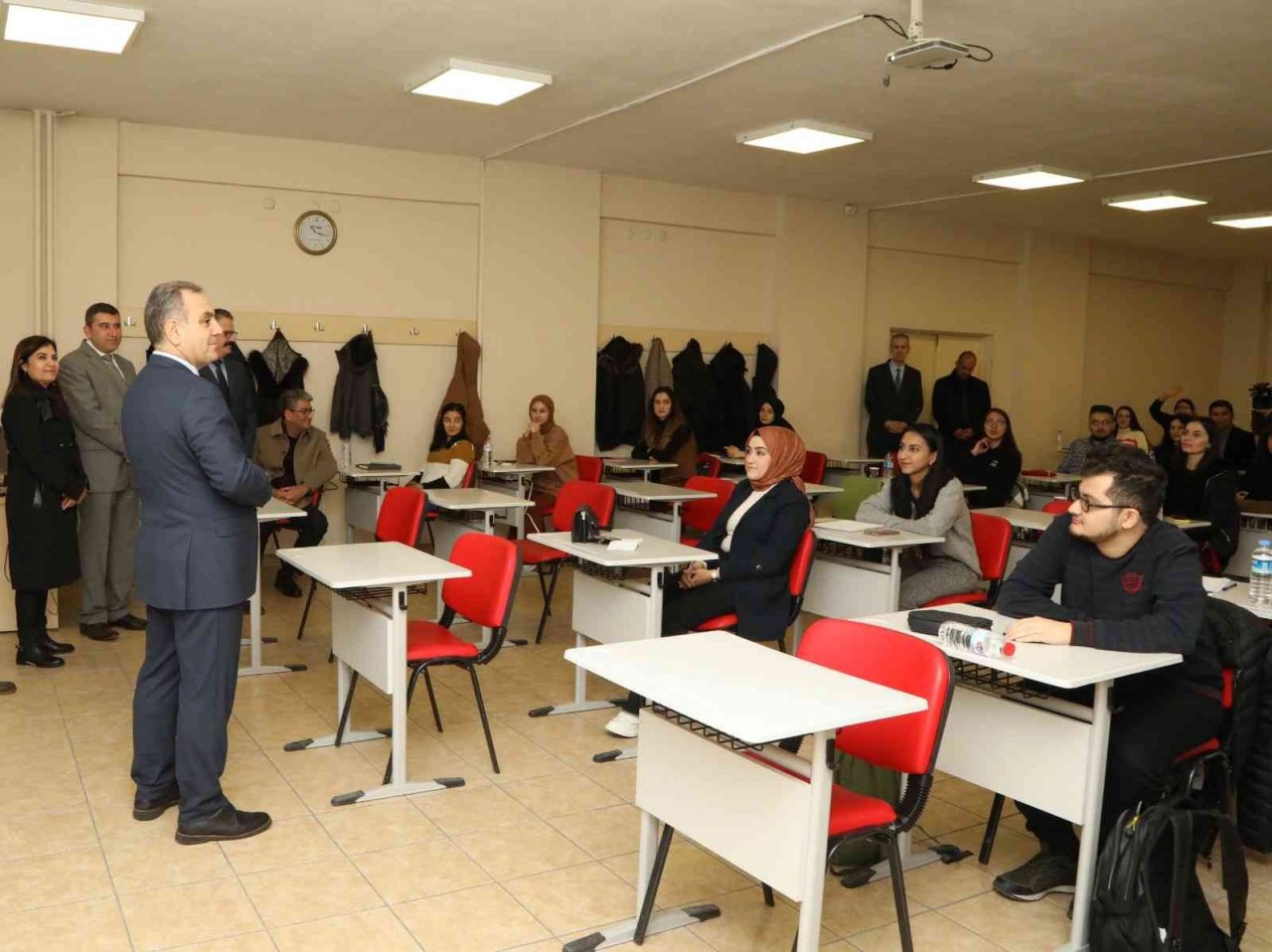 ERÜ Rektörü Altun, ERSEM’i ziyaret etti