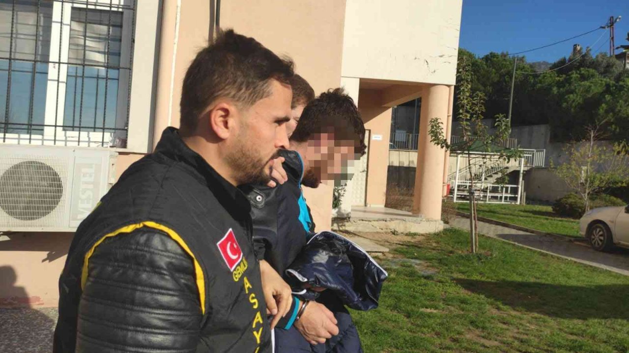 Gemik’te 10 aracın camını hırsızlık için kıran zanlılar tutuklandı