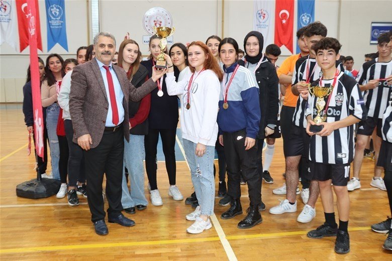 Bölge şampiyonasına katılmak için ter döktüler