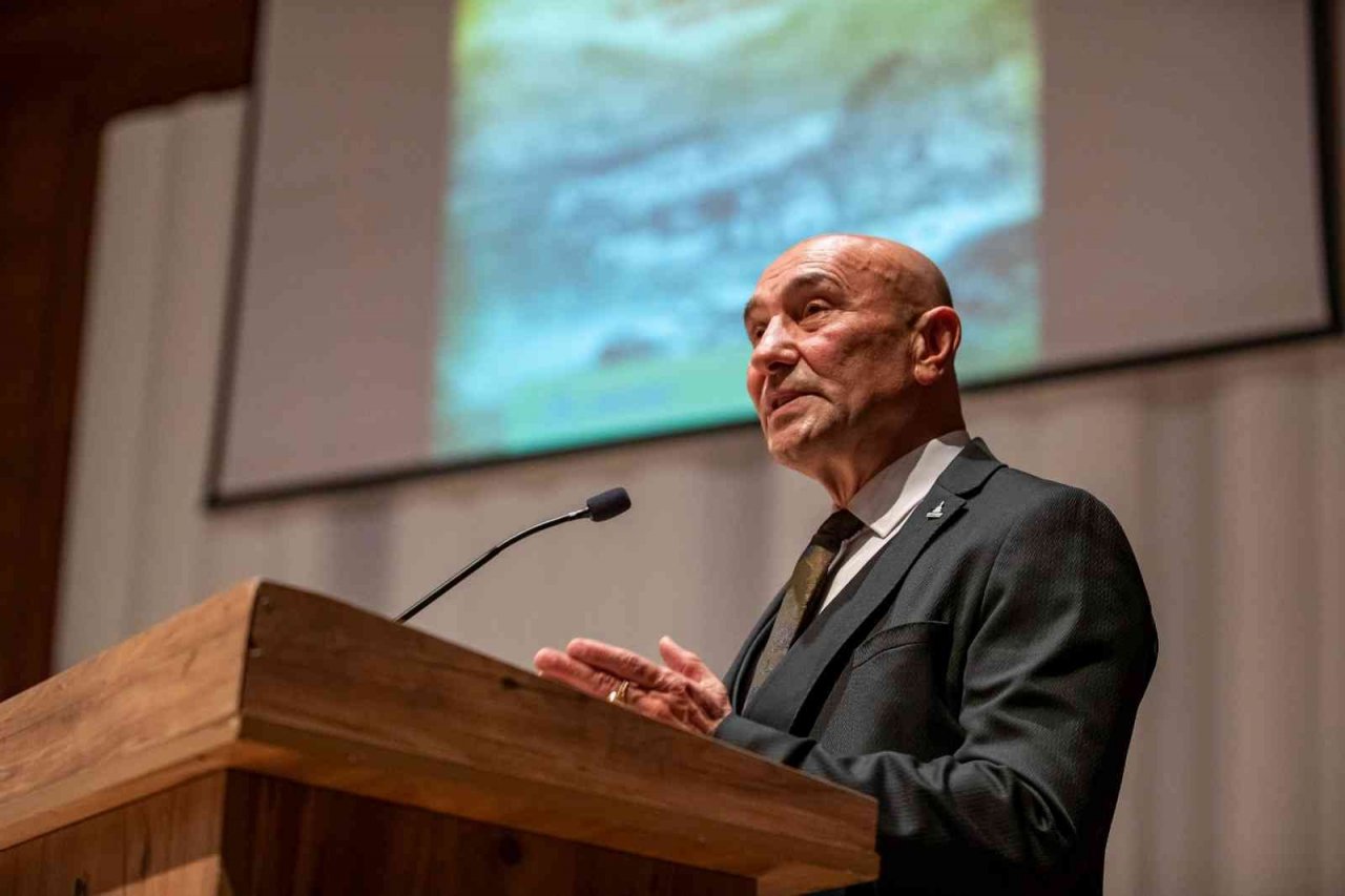 İzmir’in Yüz Yılı Sempozyumu İktisat Kongresine ışık tutacak