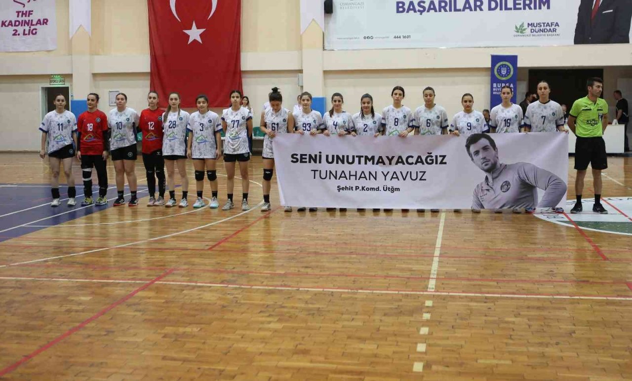 Bursa Büyükşehir Belediyespor sahasında takipçisi Aksaray Belediyespor’uda mağlup etti