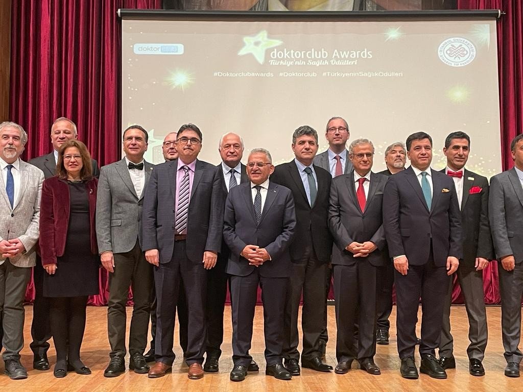 Büyükşehir’in Hospice Projesi’ne ‘yılın yenilikçi uygulaması’ ödülü