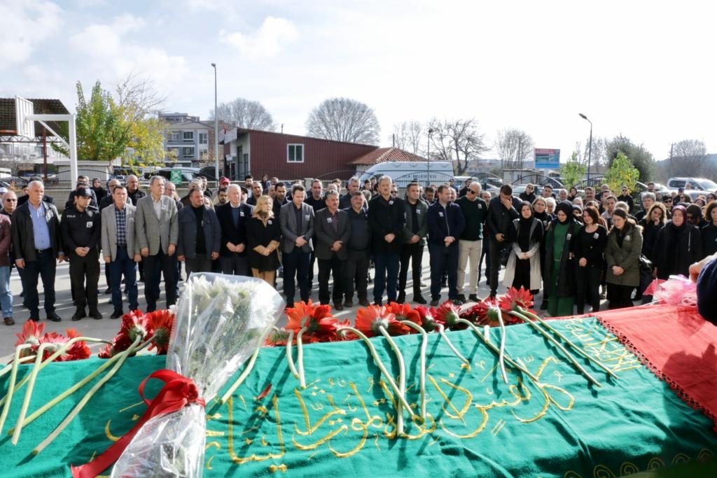Trafik kazasında ölen okul müdürü için tören düzenlendi