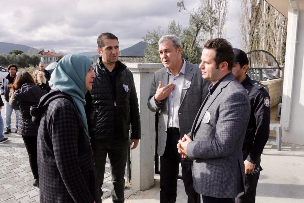 Trafik kazasında ölen okul müdürü için tören düzenlendi