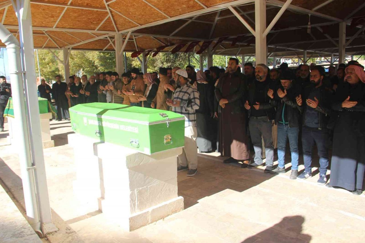 Feci kazada ölen 9 kaçak göçmenin cenazeleri ailelerine teslim ediliyor