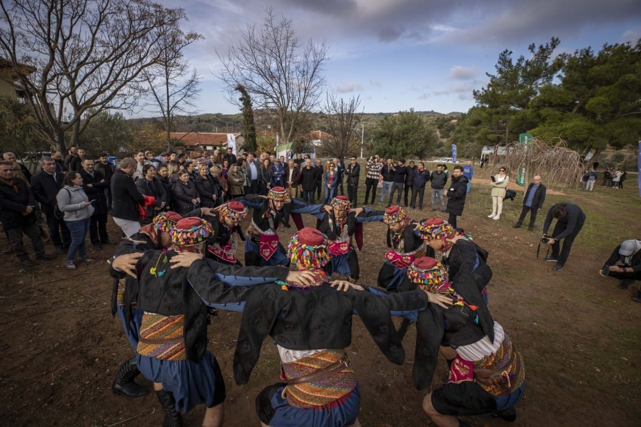 Başkan Soyer: “Zeytine saygıda kusur etmemek gerek”
