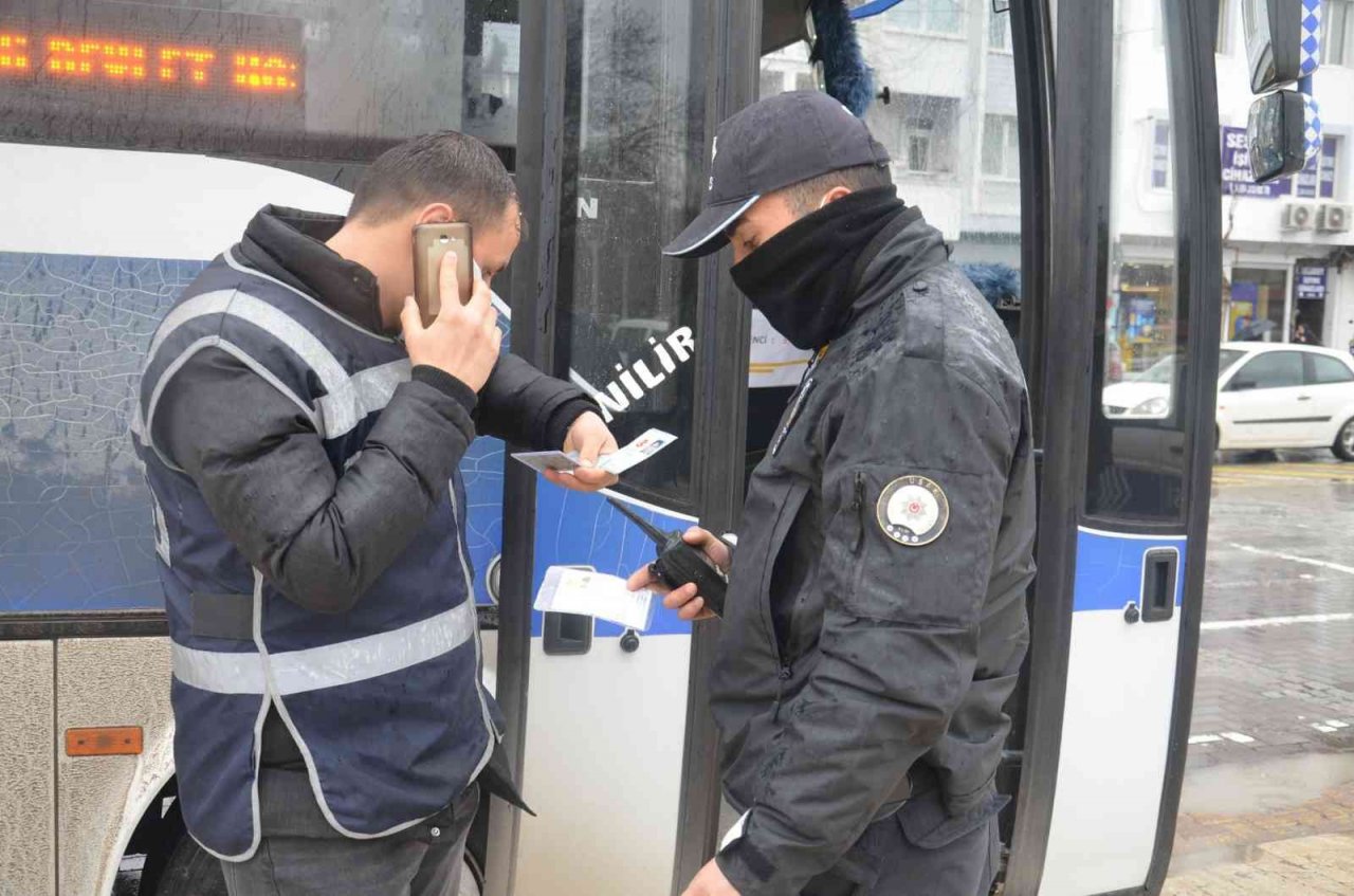 Uşak’ta aranan 51 şüpheli tutuklandı