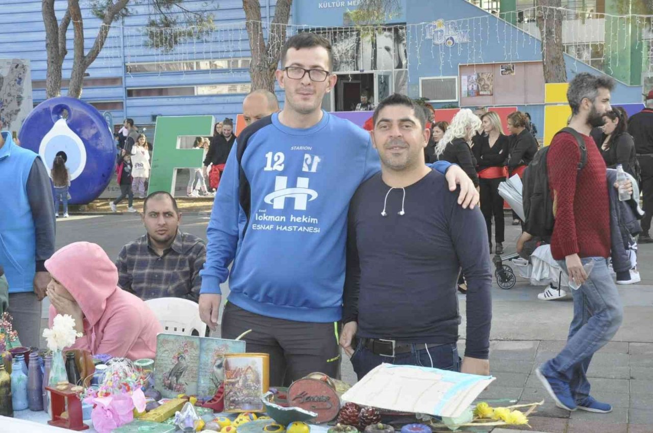 Fethiye’de yeni yıl pazarı kuruldu