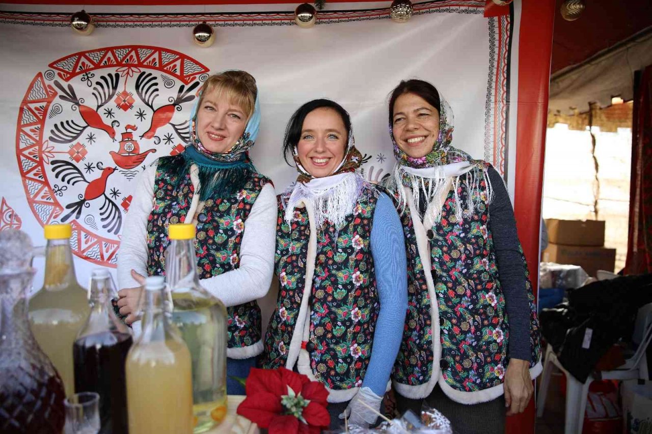 12. Alanya Uluslararası Yeni Yıl Pazarı rekor katılım ile gerçekleştirildi