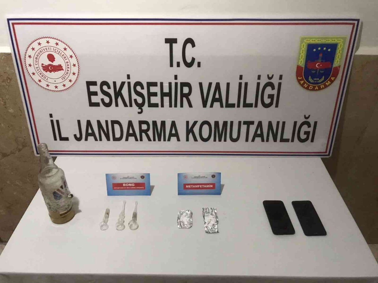 Uyuşturucu operasyonunda 2 kişi yakalandı