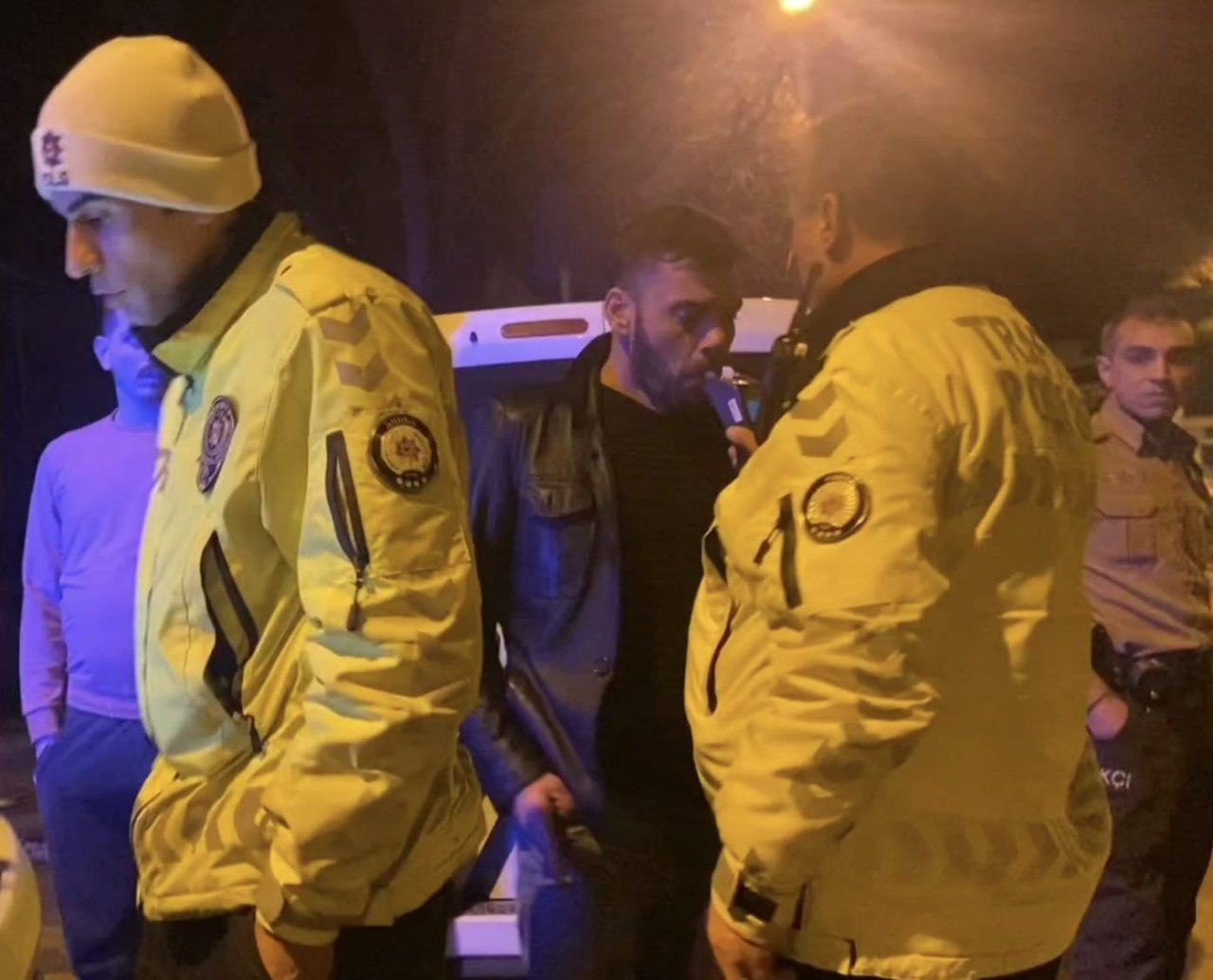 Kovalamaca sonucu yakalanan alkollü ve ehliyetsiz sürücü:" Bizi yaktınız memur bey"