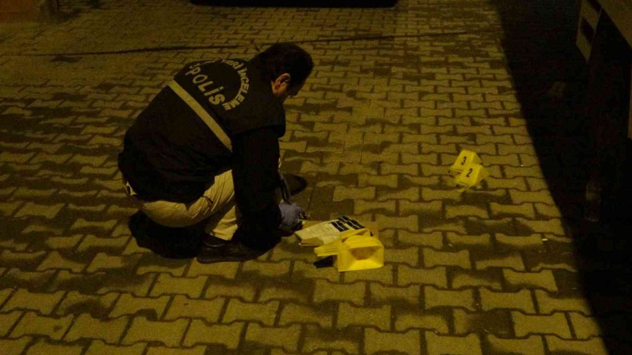 Alacak verecek meselesinde otoparkta kurşunlar havada uçuştu: 1 yaralı