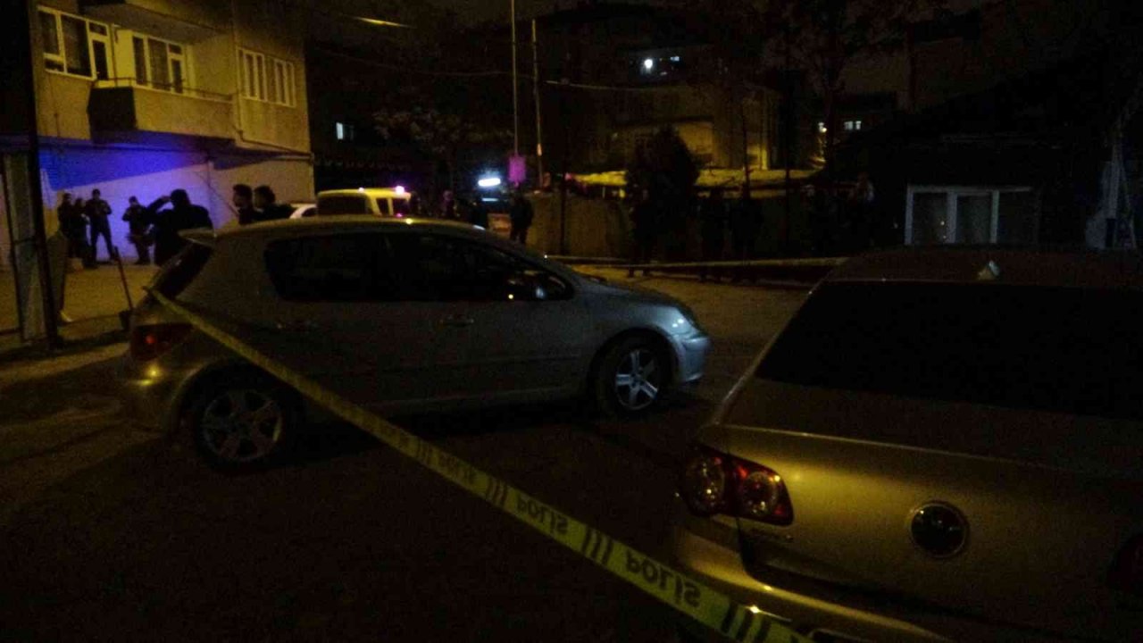 Alacak verecek meselesinde otoparkta kurşunlar havada uçuştu: 1 yaralı