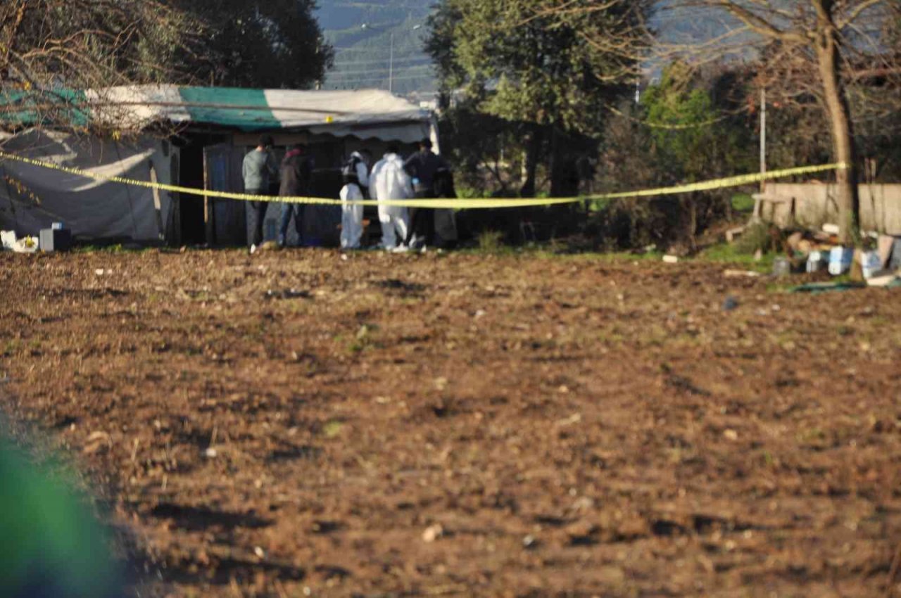 Muğla’da tarlada erkek cesedi bulundu