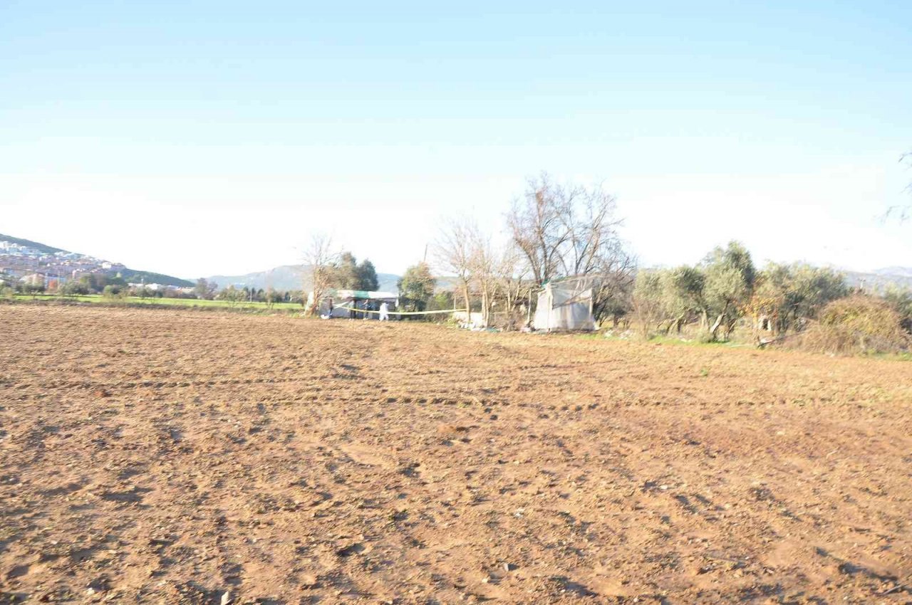 Muğla’da tarlada erkek cesedi bulundu