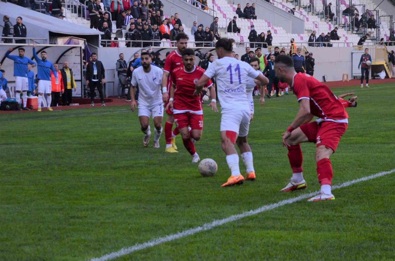 TFF 3. Lig: Orduspor 1967: 3 - Karaman Futbol Kulübü: 2