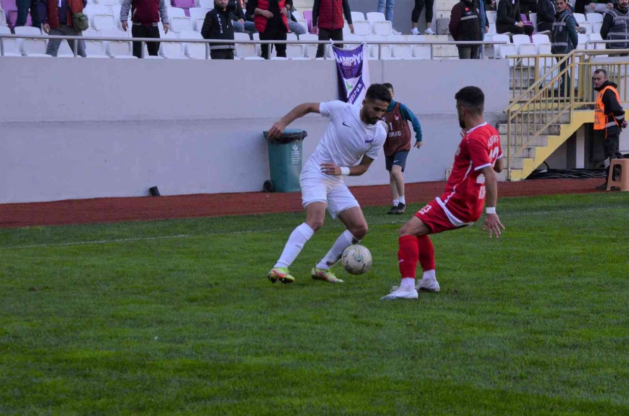 TFF 3. Lig: Orduspor 1967: 3 - Karaman Futbol Kulübü: 2