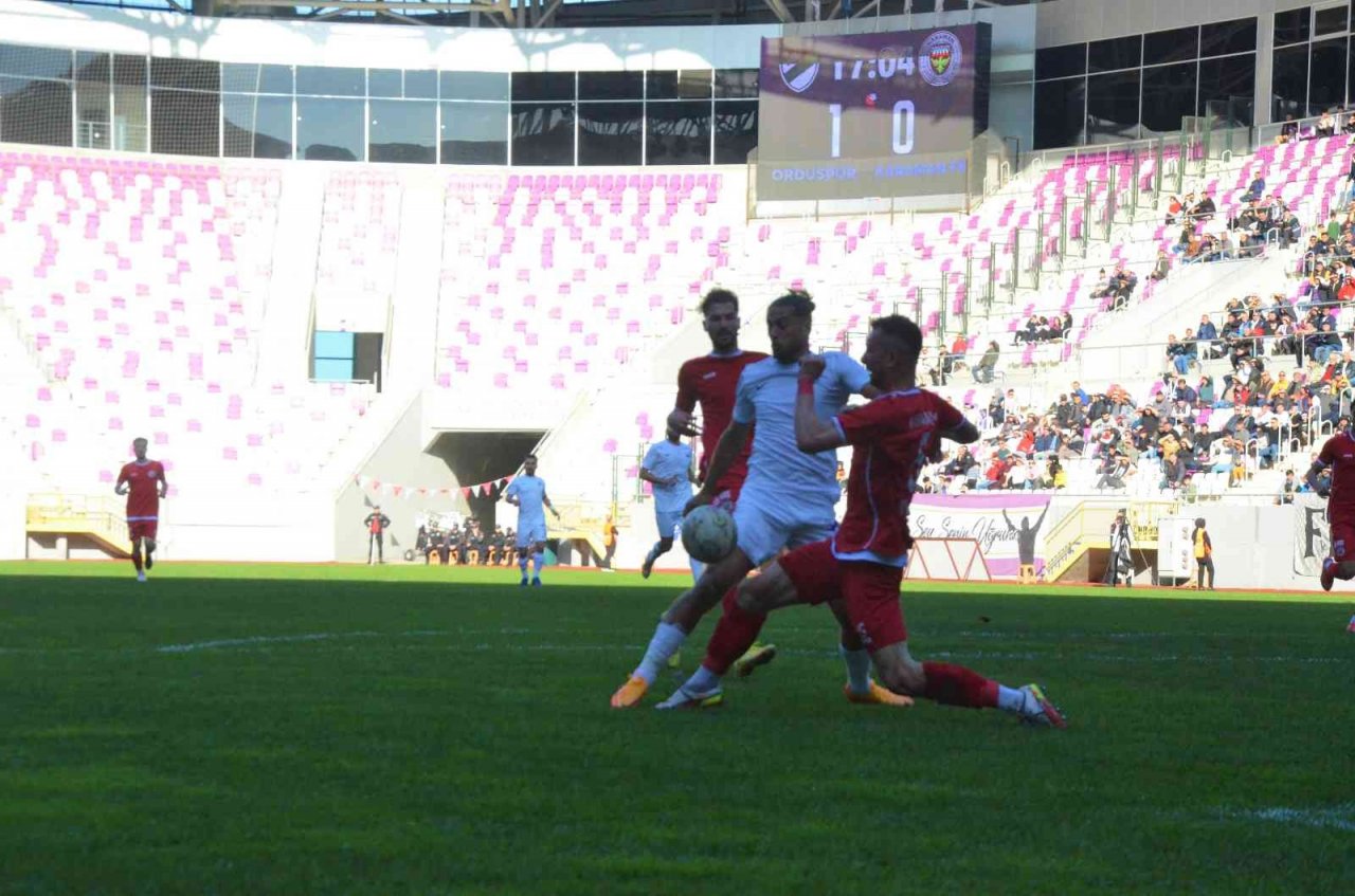 TFF 3. Lig: Orduspor 1967: 3 - Karaman Futbol Kulübü: 2