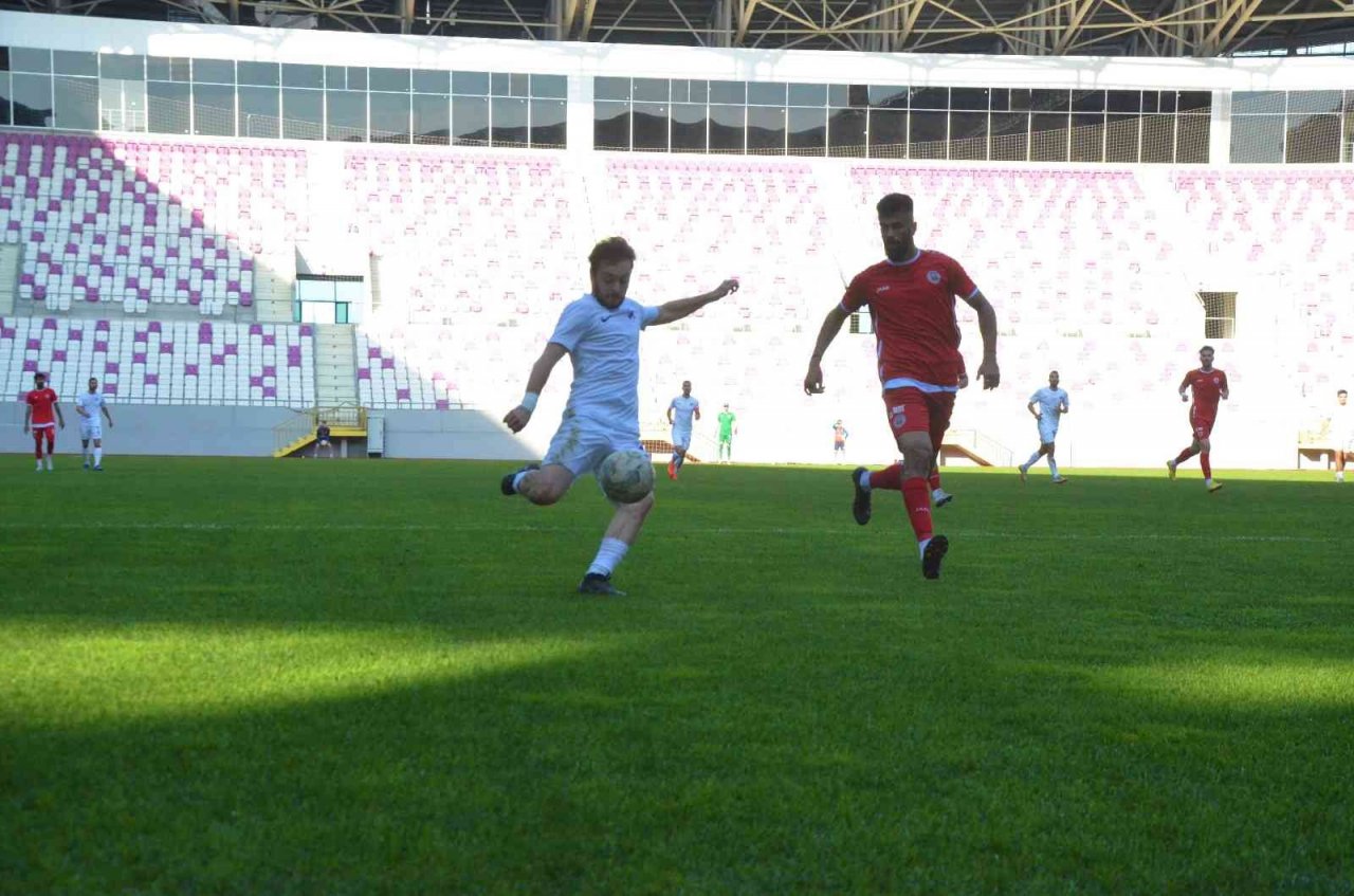 TFF 3. Lig: Orduspor 1967: 3 - Karaman Futbol Kulübü: 2
