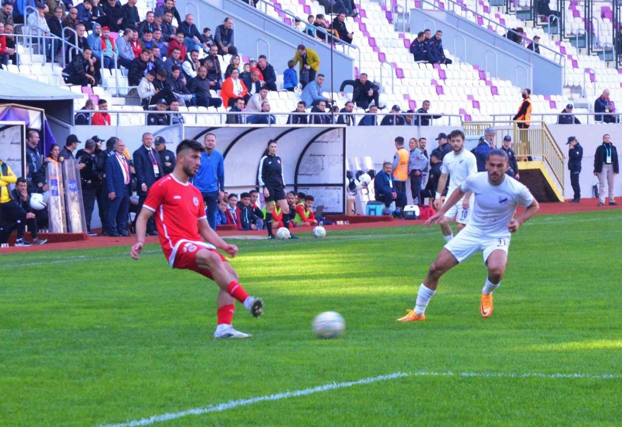 TFF 3. Lig: Orduspor 1967: 3 - Karaman Futbol Kulübü: 2